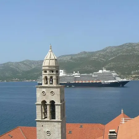 Smiley With A Million Dollar View *