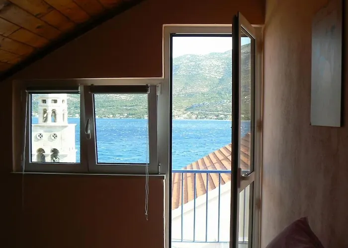 Smiley With A Million Dollar View *