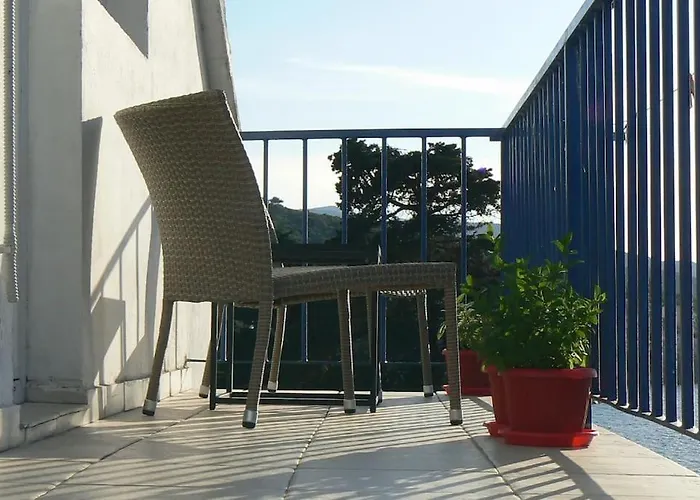 Smiley With A Million Dollar View *